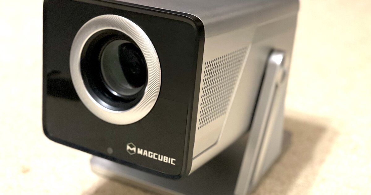 Review: Sleek $200 projector nails picture, sound and ease of use