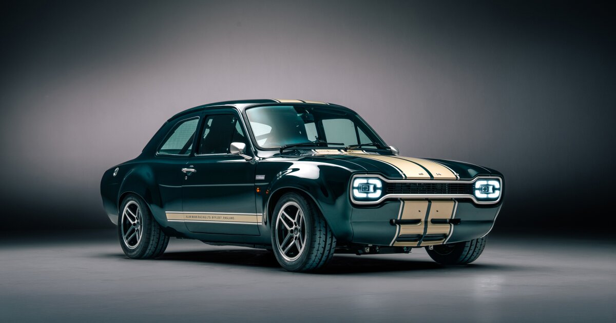 Ford Escort back as limited-edition 326-hp modern-retro sports car