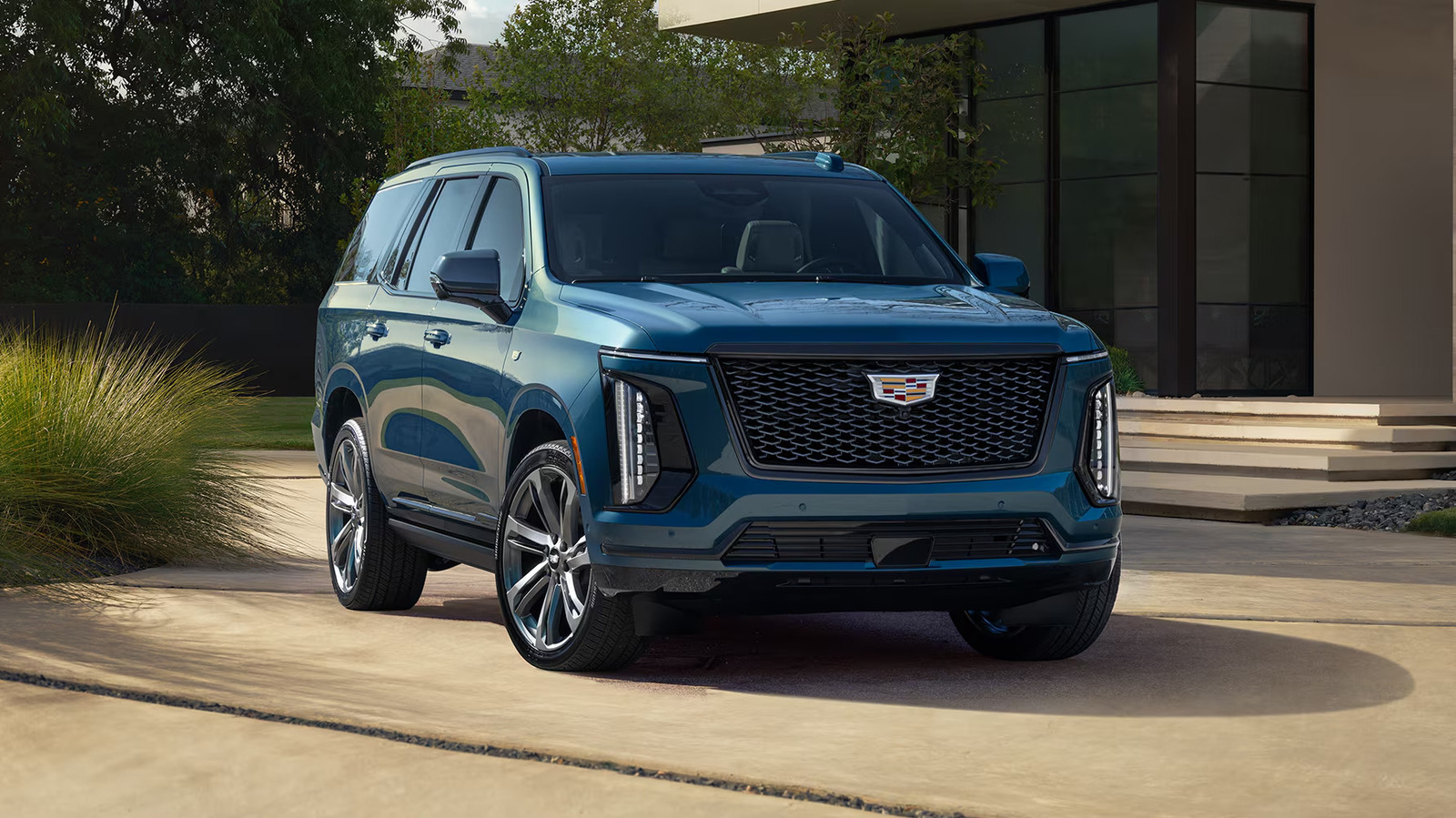 16 New Cars That Come With Rear Seat Entertainment Systems