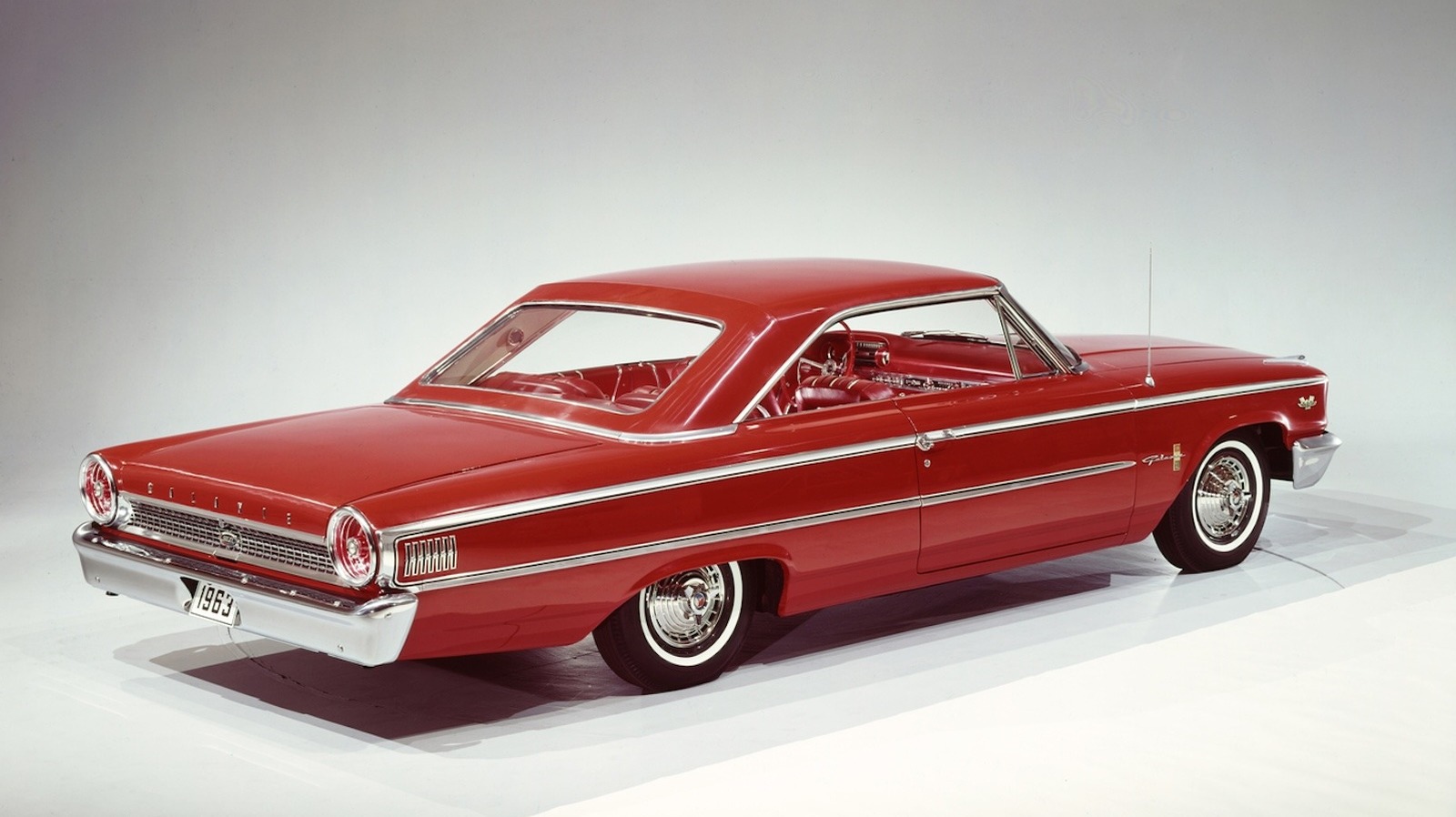 Ford Snuck A 427 Big Block Into A ’60s Daily Driver Street Car