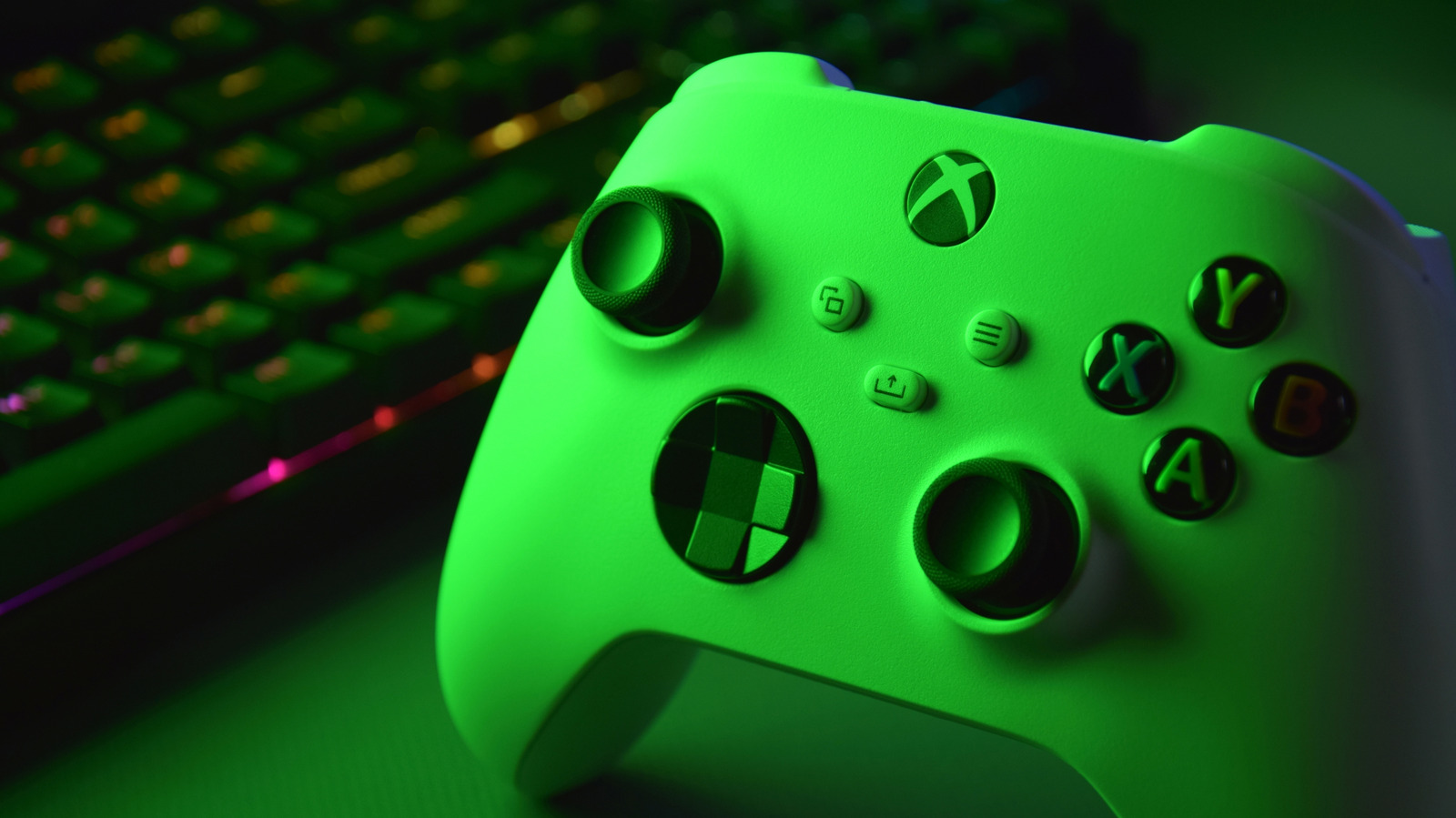 Can You Charge Your Xbox Controller With A Phone Charger? Here’s What Microsoft Says – BGR