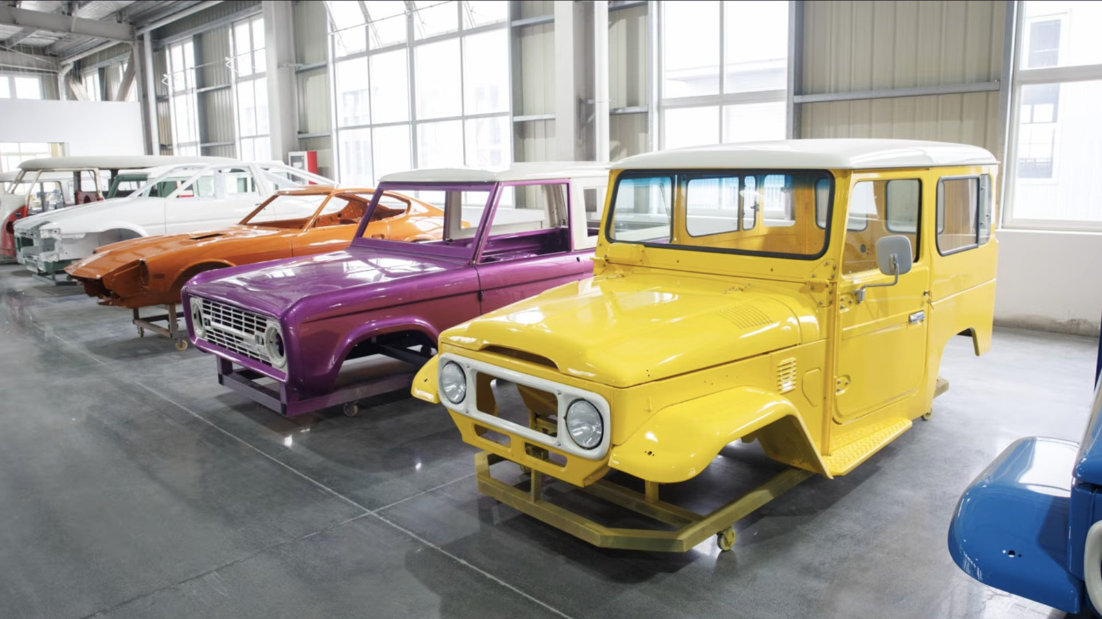 This Chinese Company Is Making Brand-New Bodies For A Whole List Of Classic Cars