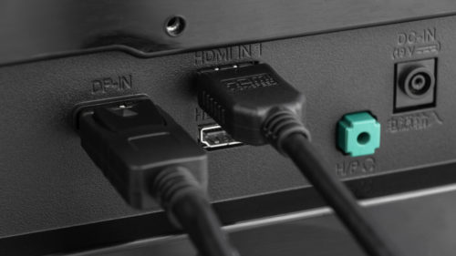 Why Most Smart TVs Don’t Use DisplayPort (Even Though It Beats HDMI)