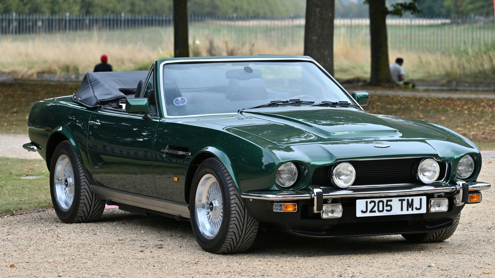 12 Classic Cars That Turned Out To Be Problematic – SlashGear