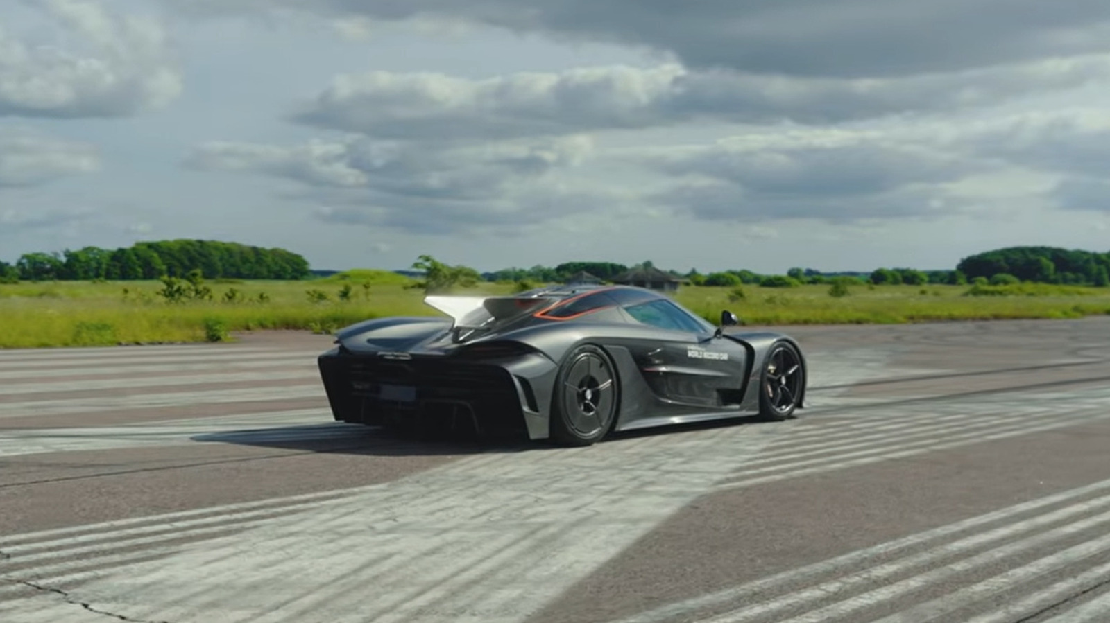 Koenigsegg’s Jesko Absolut Just Blew Through Two Production Car Speed Records