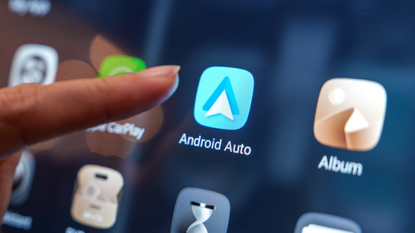 Google Quietly Pushed Out A Fix For Android Auto’s Disconnect Issues – SlashGear
