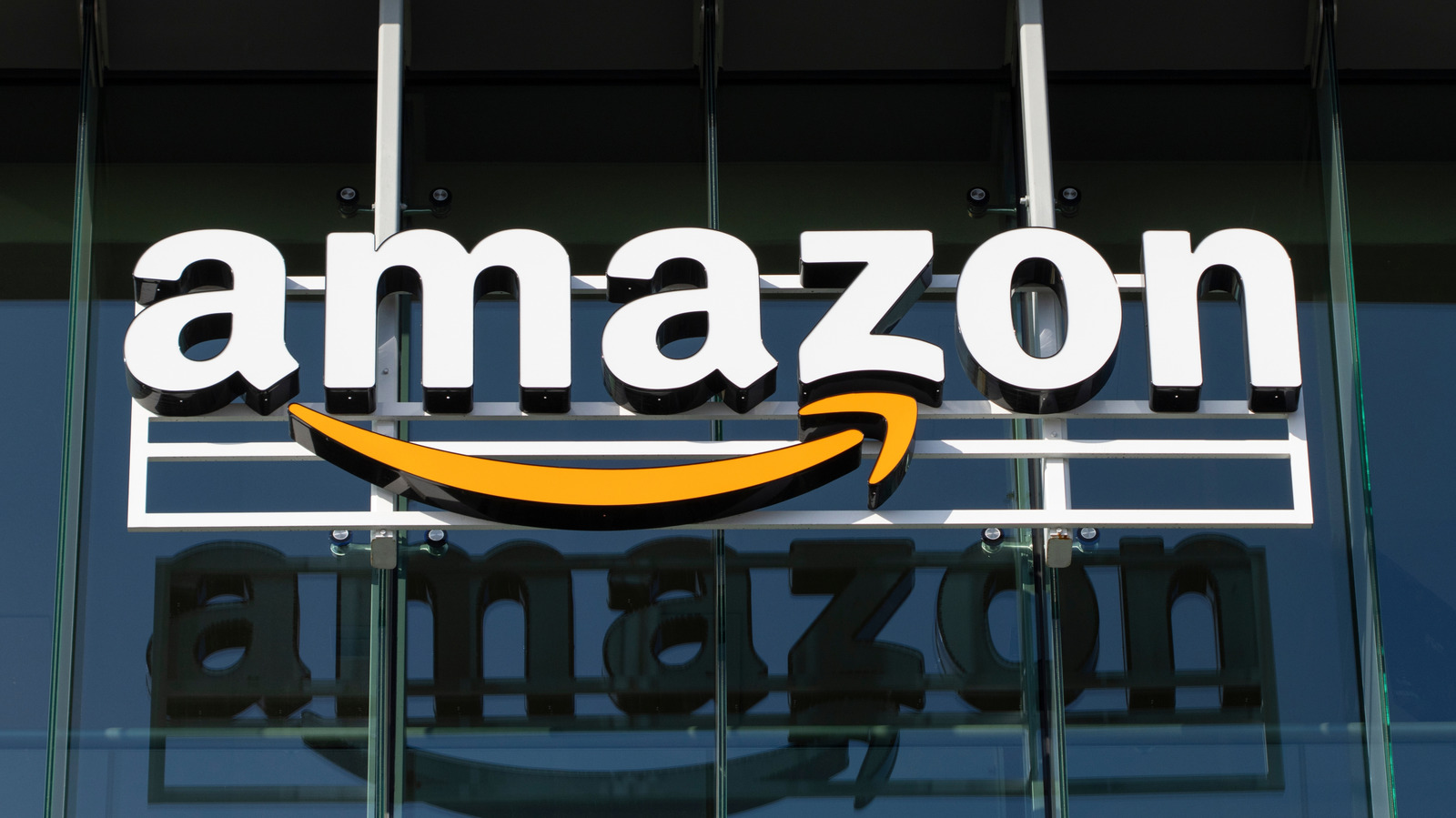 Amazon is investigating three employees who spoke out against building more AI data centers – Engadget