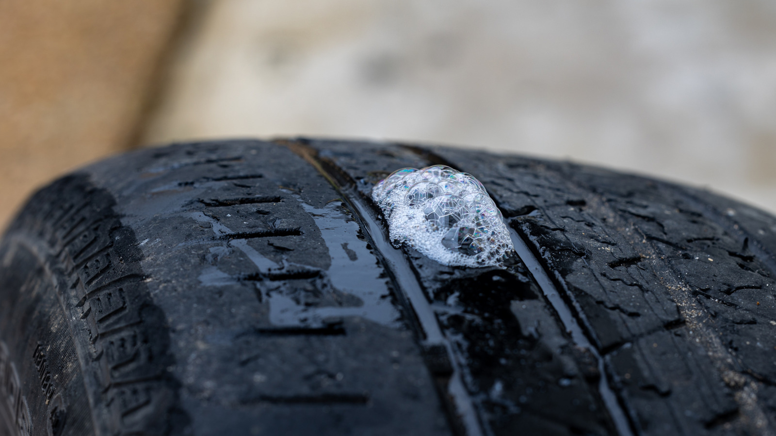 Keep This Spray On Hand To Make Finding Leaks Or Holes In Your Tires Easier – SlashGear