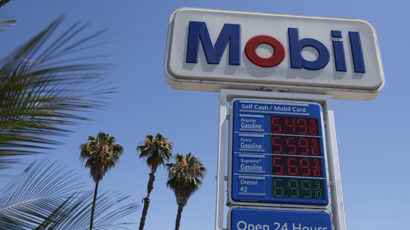 CA Lawsuit Accuses Gas Stations Of Using AI To Artificially Boost Fuel Prices – SlashGear