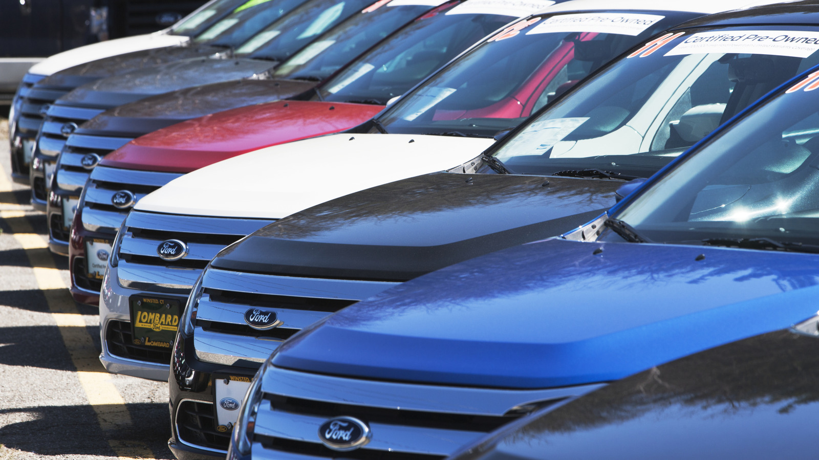 This Car Color Is The Hardest To Maintain (And For Good Reason) – SlashGear