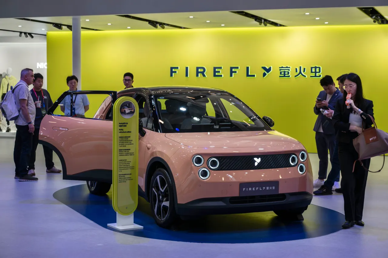 NIO Stock Rises Overnight: Firefly Makes HK Debut As EV Maker Expands, Pushes Into Right-Hand-Drive Markets