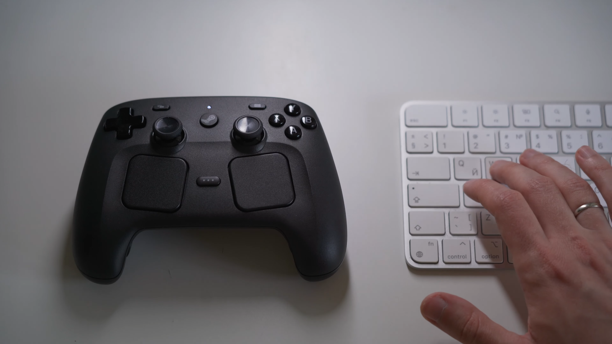 New web app can make Valve’s Steam Controller drift across your desk like an RC car — web app drives the gamepad using its rumble motors