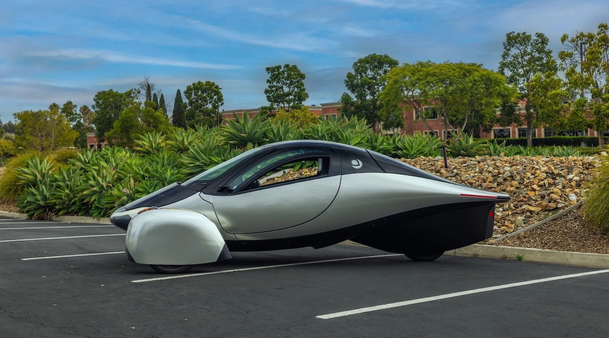 Sleek, Futuristic Solar Car Is Designed For Daily Driving