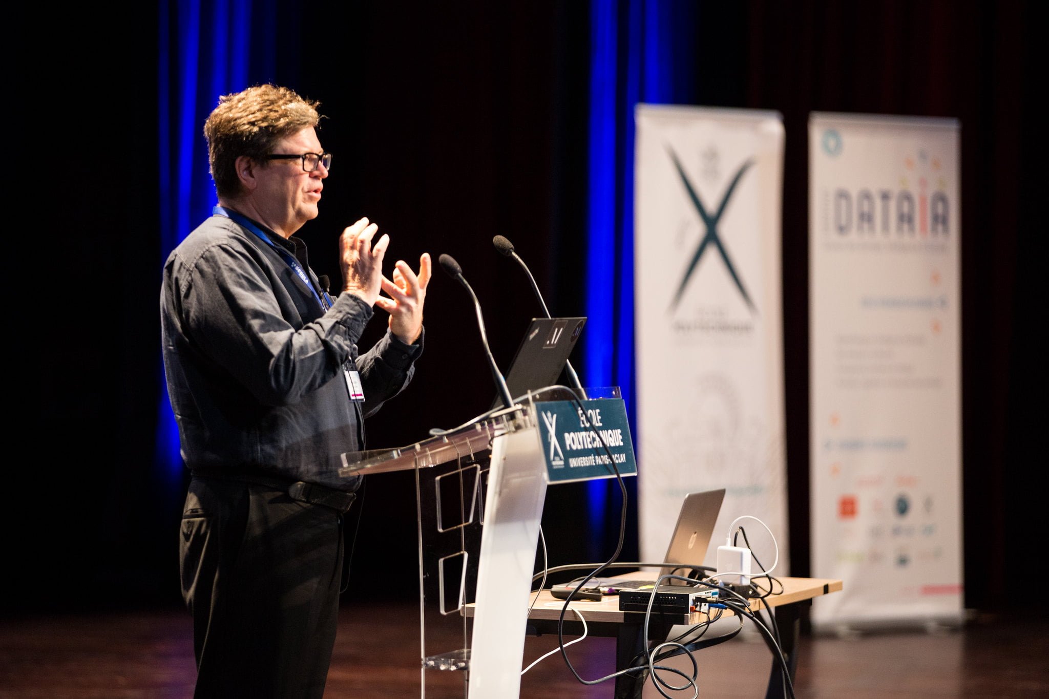 Yann LeCun warns AI labs like OpenAI and Anthropic face a “big bubble explosion”