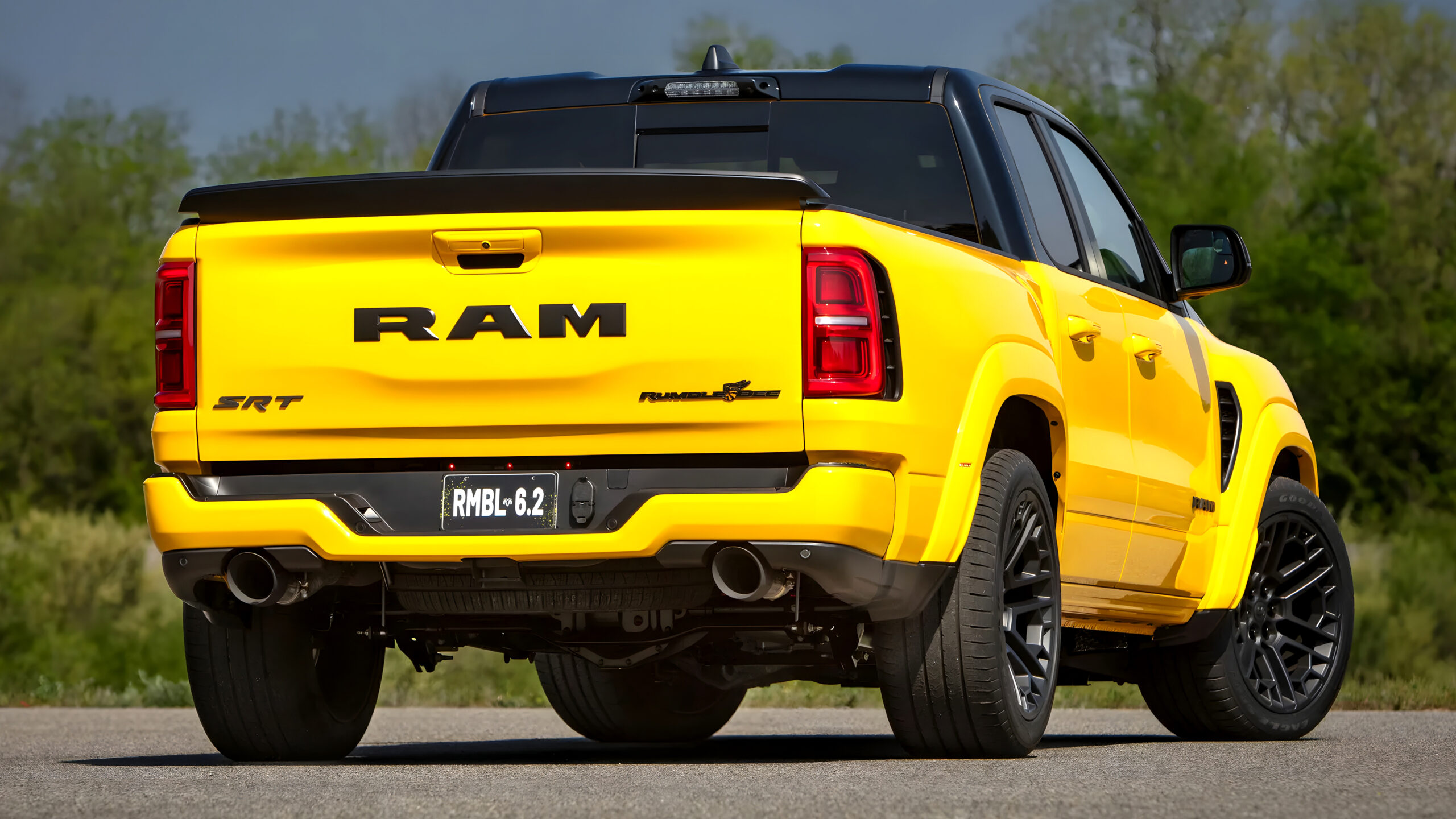 The $62,790 Rumble Bee Keeps The Hemi, The $97,790 One Goes Supercharged | Carscoops
