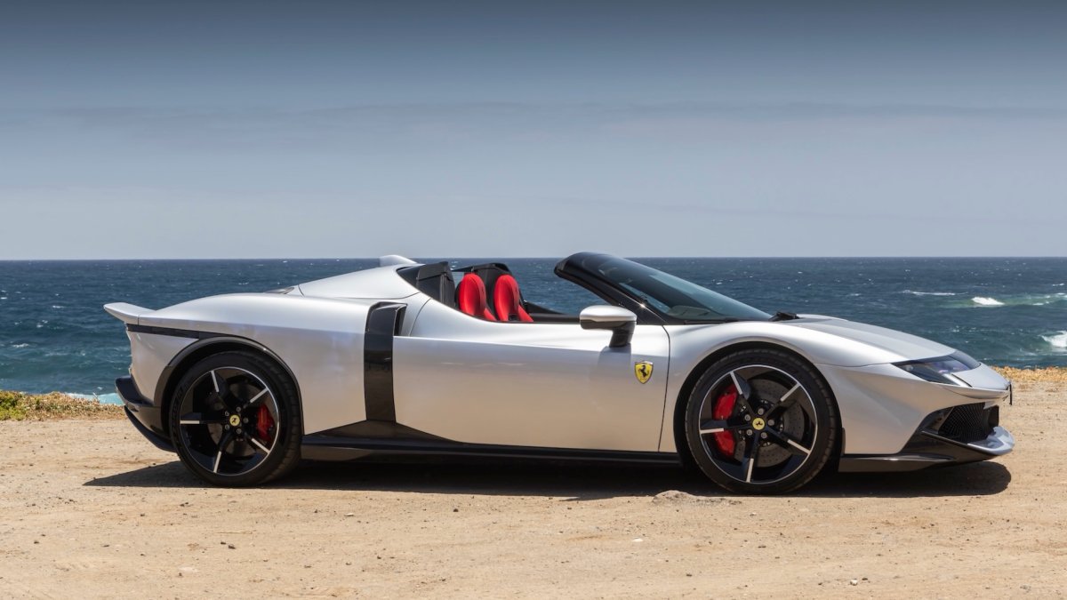 2027 Ferrari 849 Testarossa Spider First-Drive Review: 1,000 HP Is Better Without a Roof