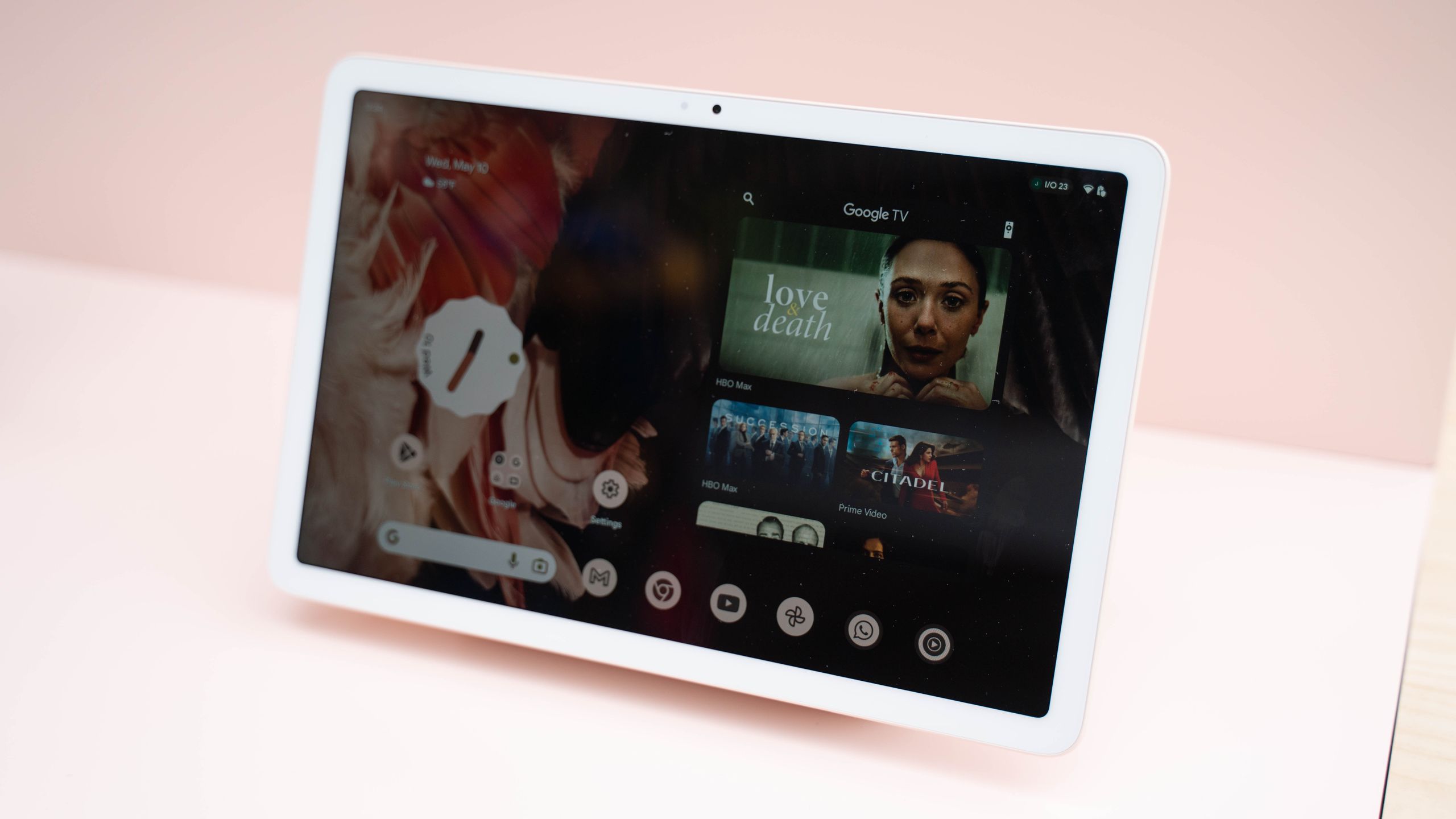 Google Home boss Anish Kattukaran called smart displays ‘the ultimate form factor’ for Gemini — but after using the semi-portable Pixel Tablet for three years, a static display would feel like a step backwards
