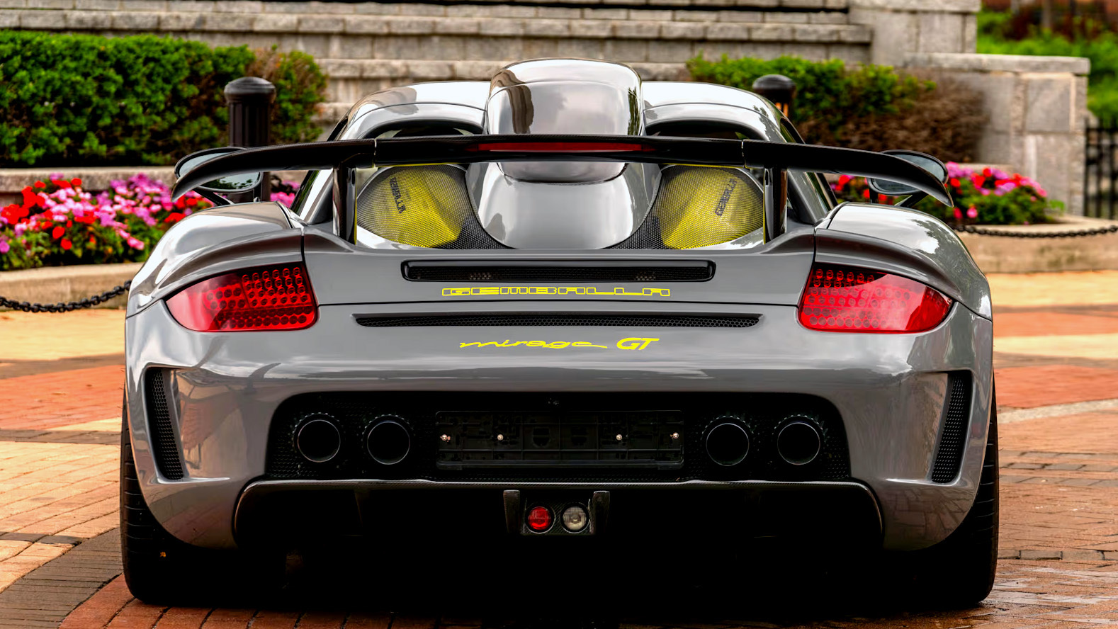25 People Looked At Porsche’s Carrera GT And Said Make It Weirder | Carscoops