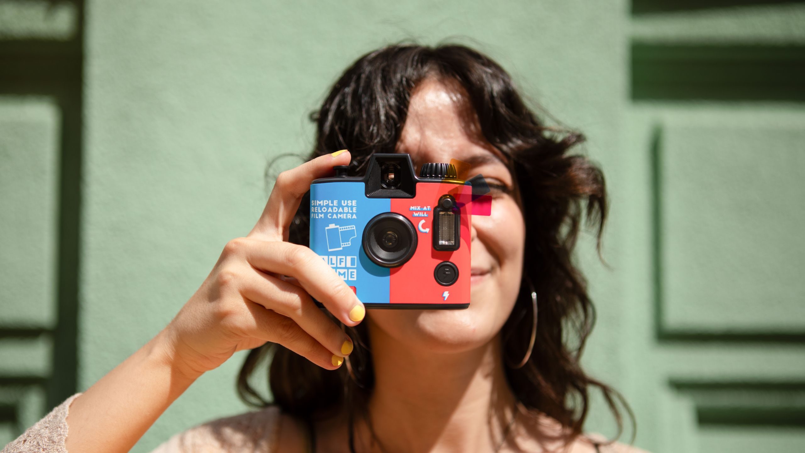 This idiot-proof film camera costs the price of a lunch — it comes pre-loaded with a roll, doubles your number of photos, and might just get you hooked on film photography