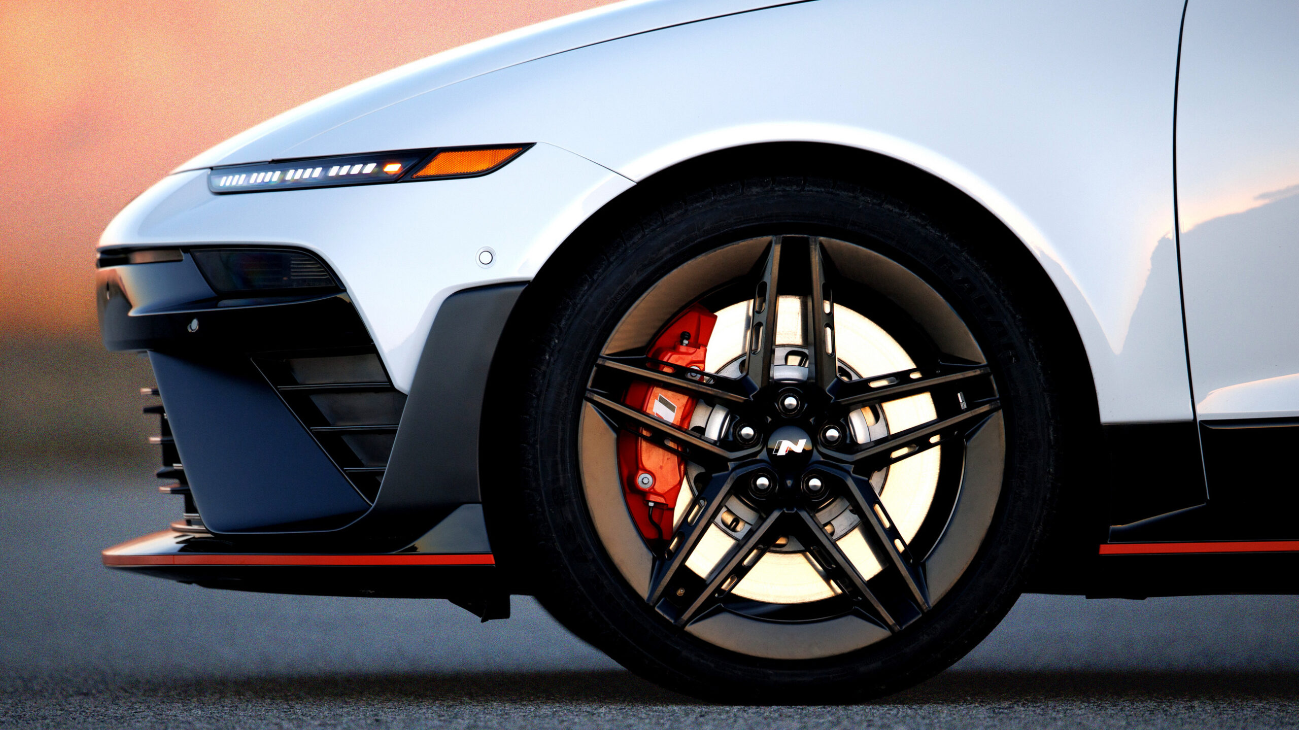 Hyundai Wants Soft Ride And Sharp Handling From One Clever Sway Bar | Carscoops