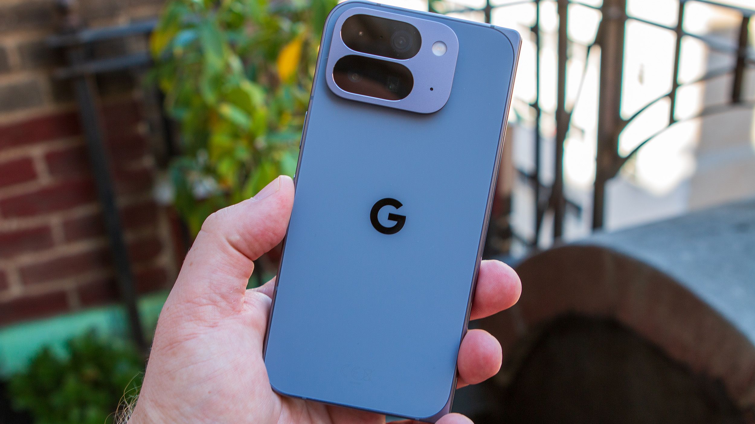 Let us know: Are you Team Google, Team Android, or both?