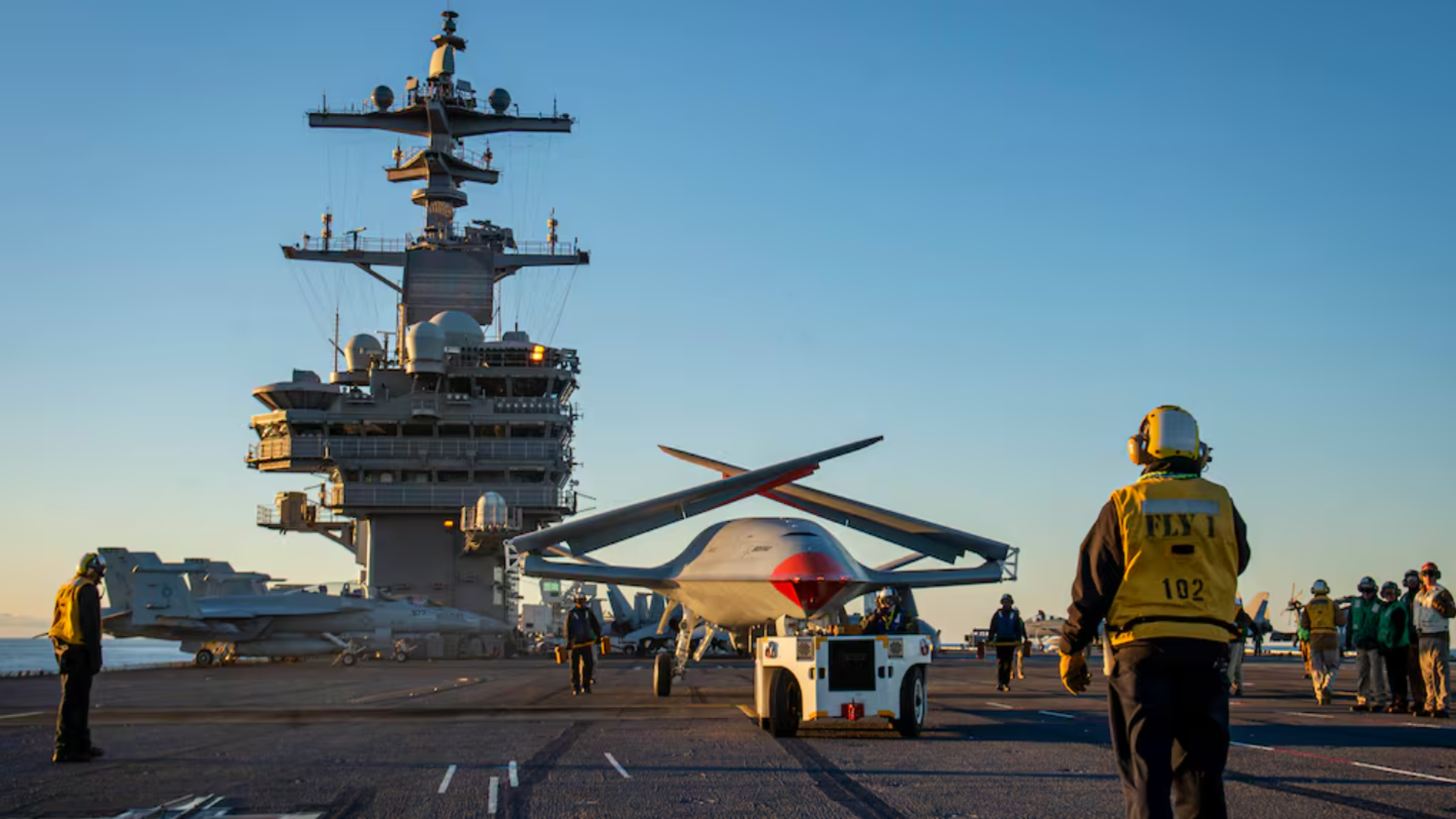 US Navy seeks drone fleets that can fight, refuel and resupply ships