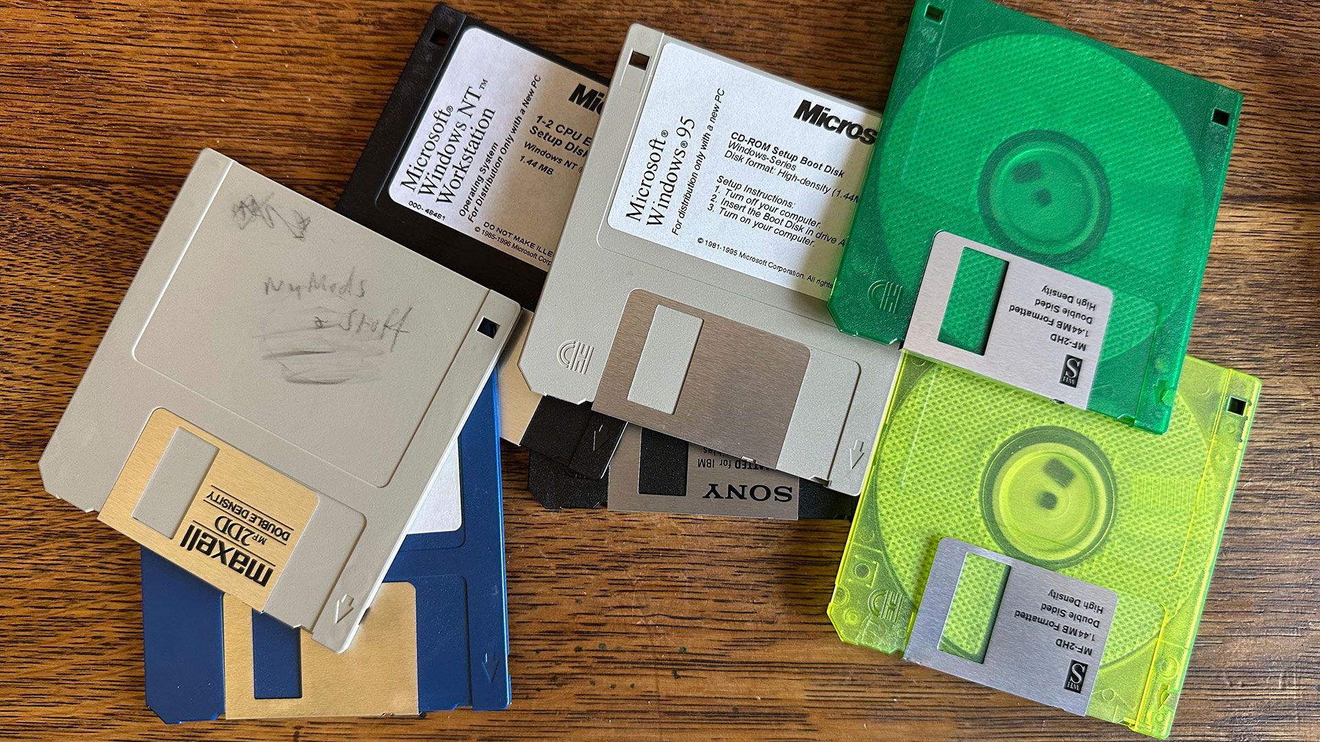 Future Nostalgia Project asks retro hoarders to ‘Copy That Floppy!’ — flips the early 1990s anti-piracy campaign on its head to encourage budding archivists