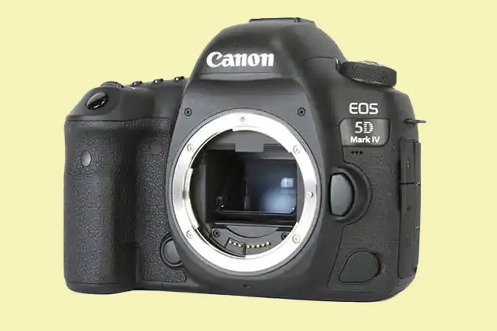 Classic full-frame DSLR plunges in price – it’s a great alternative to less powerful mirrorless cameras!