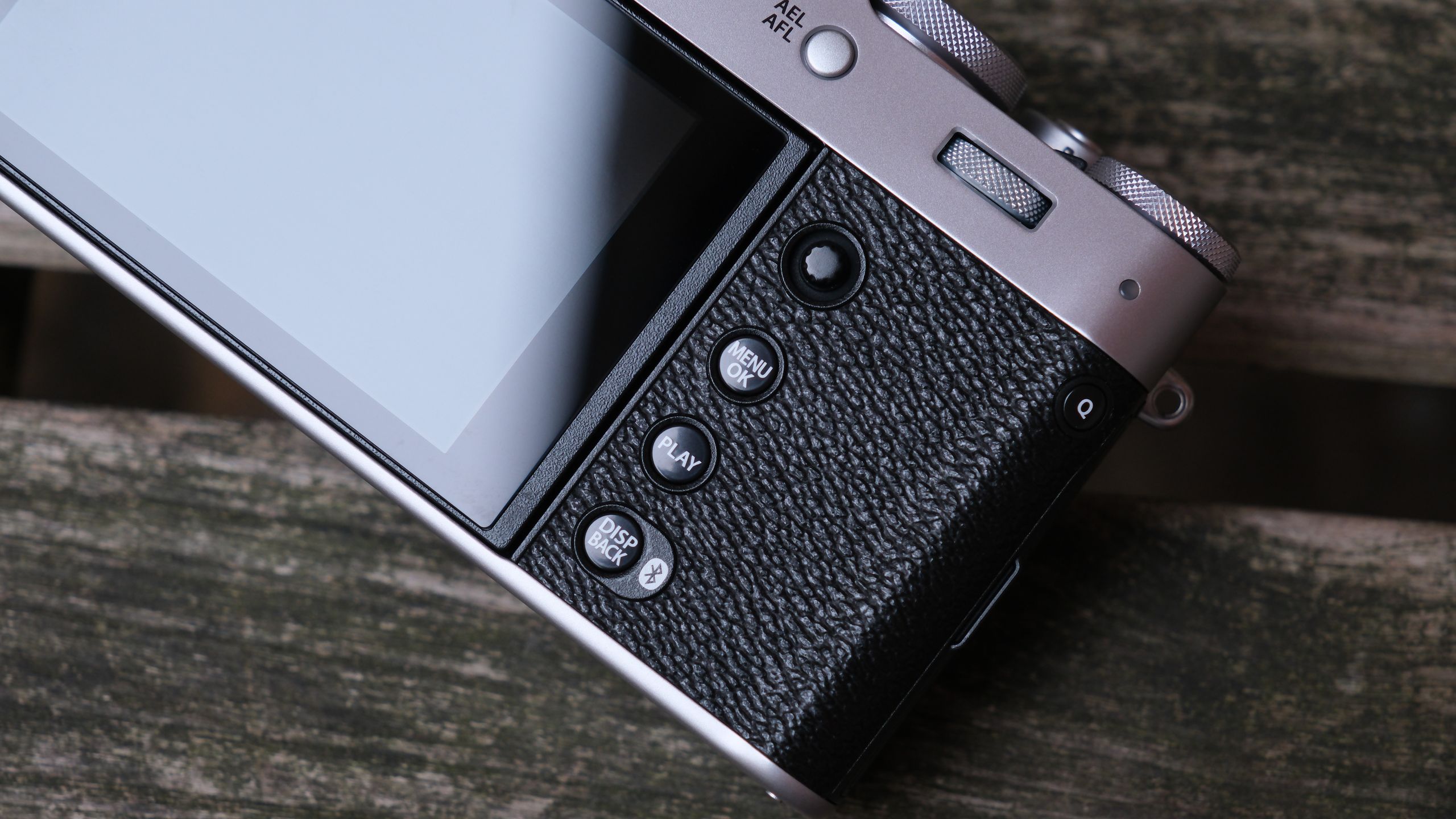 Cult compact cameras make up 40% of Japan’s Top 10 chart as Sony’s newest flagship misses No.1