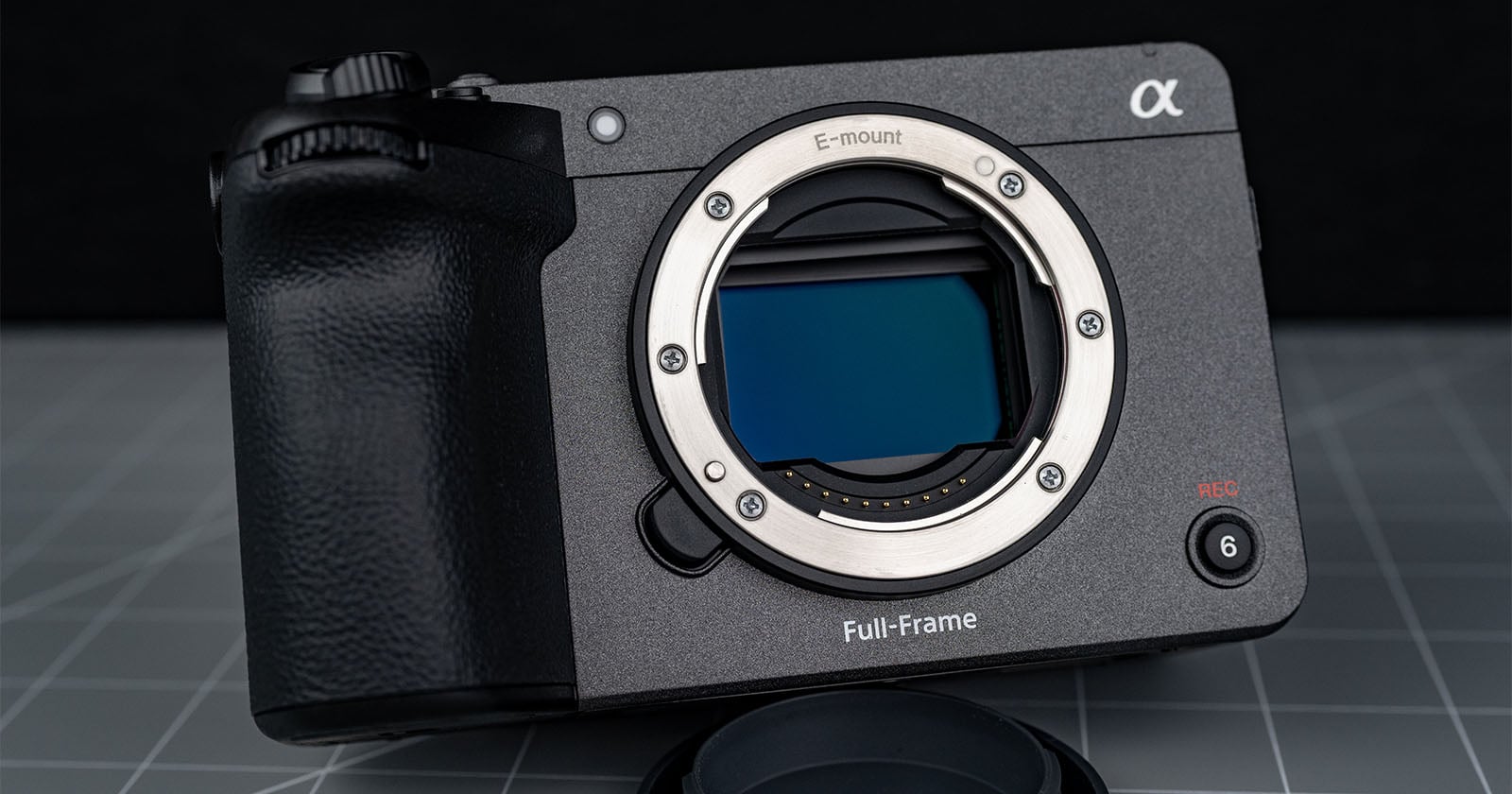 Sony FX5 Has a New Sensor, Open Gate, Internal RAW, and So Much More