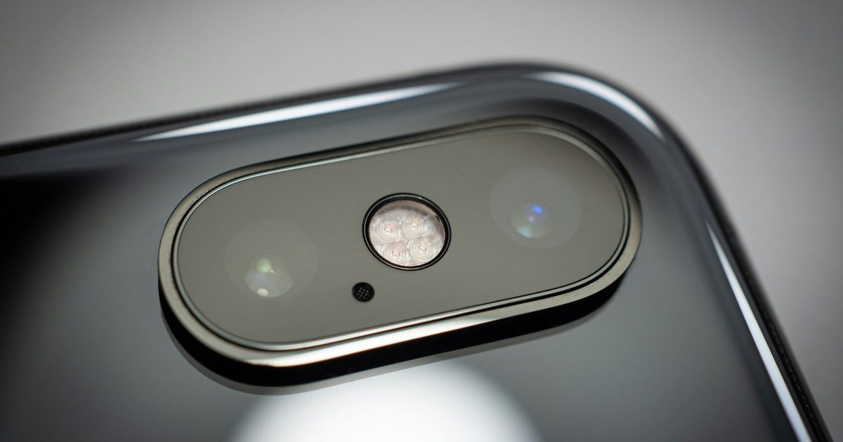 Your next phone could get a smaller camera with sharper photos