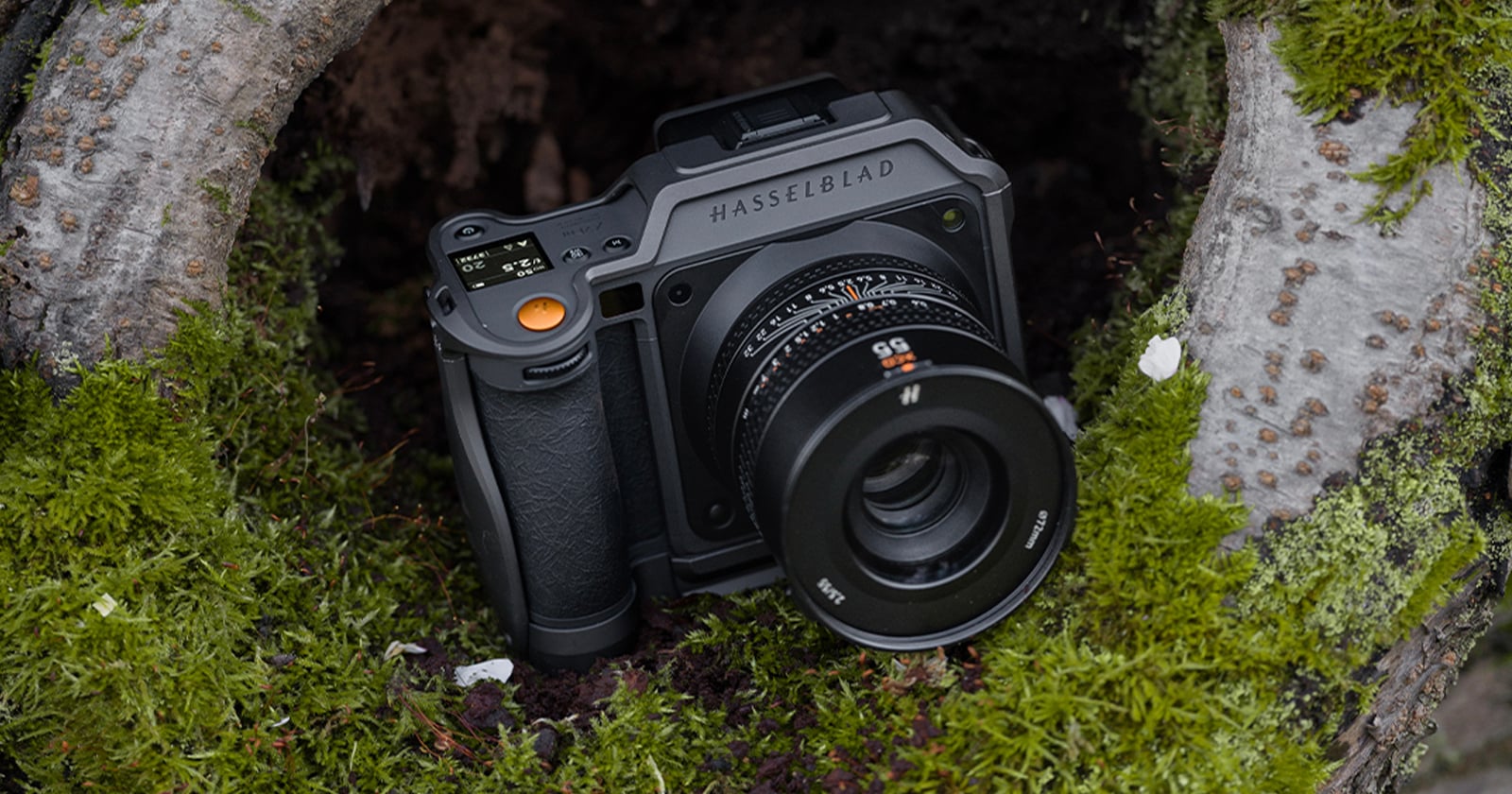 Falcam’s Hasselblad X2D Cage Offers Protection and a Secret AirTag Compartment