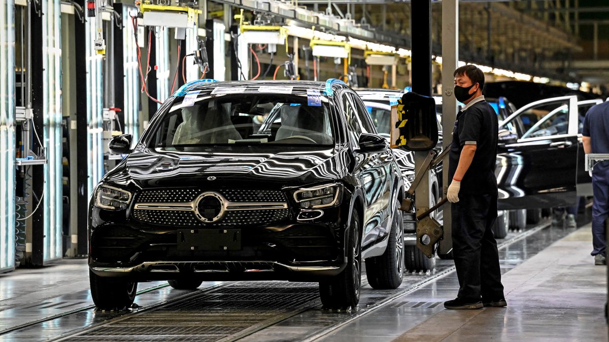 All Eyes Turn to Mercedes as Senate Panel Advances Chinese Car Ban: TDS