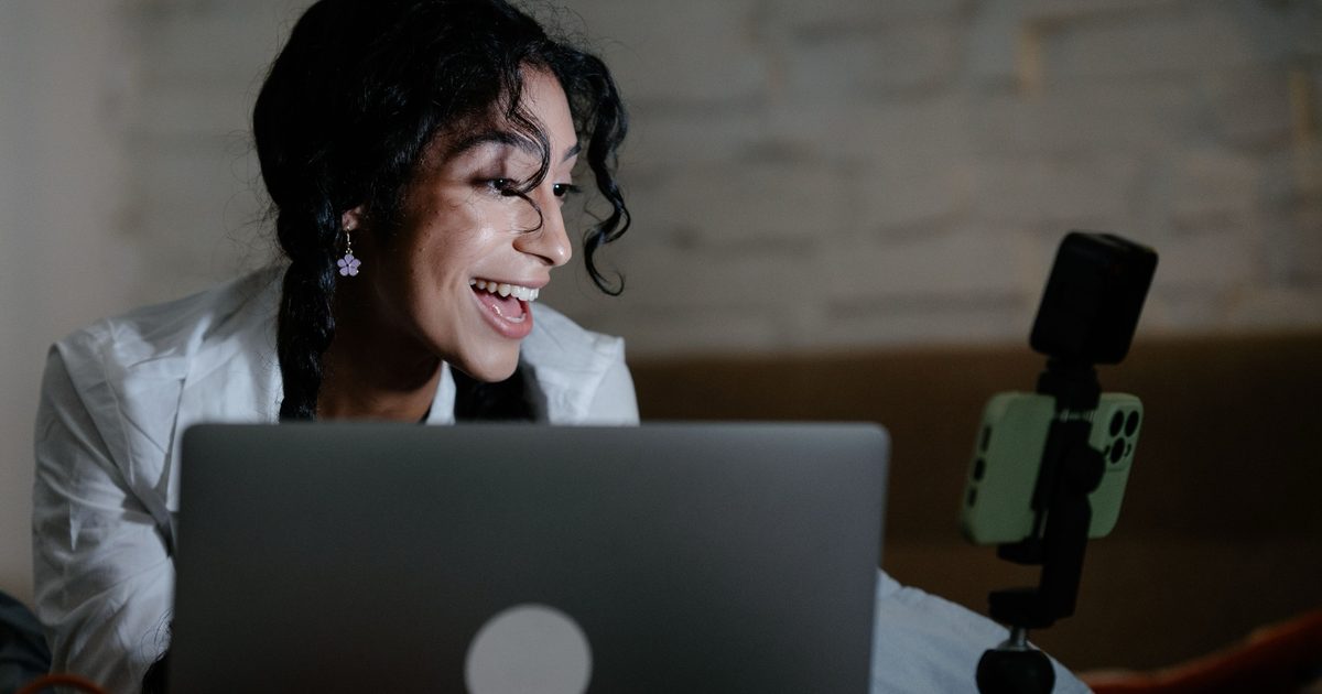 Shopping for back-to-school? These are the webcam lights I’d actually turn on before a Zoom call