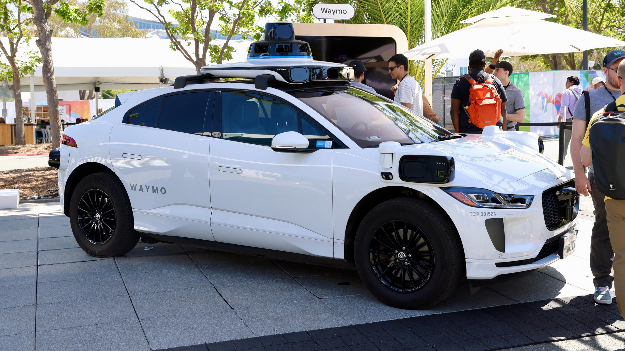 64 Of Waymo’s 83 Austin Tickets Came From One Parking Habit | Carscoops