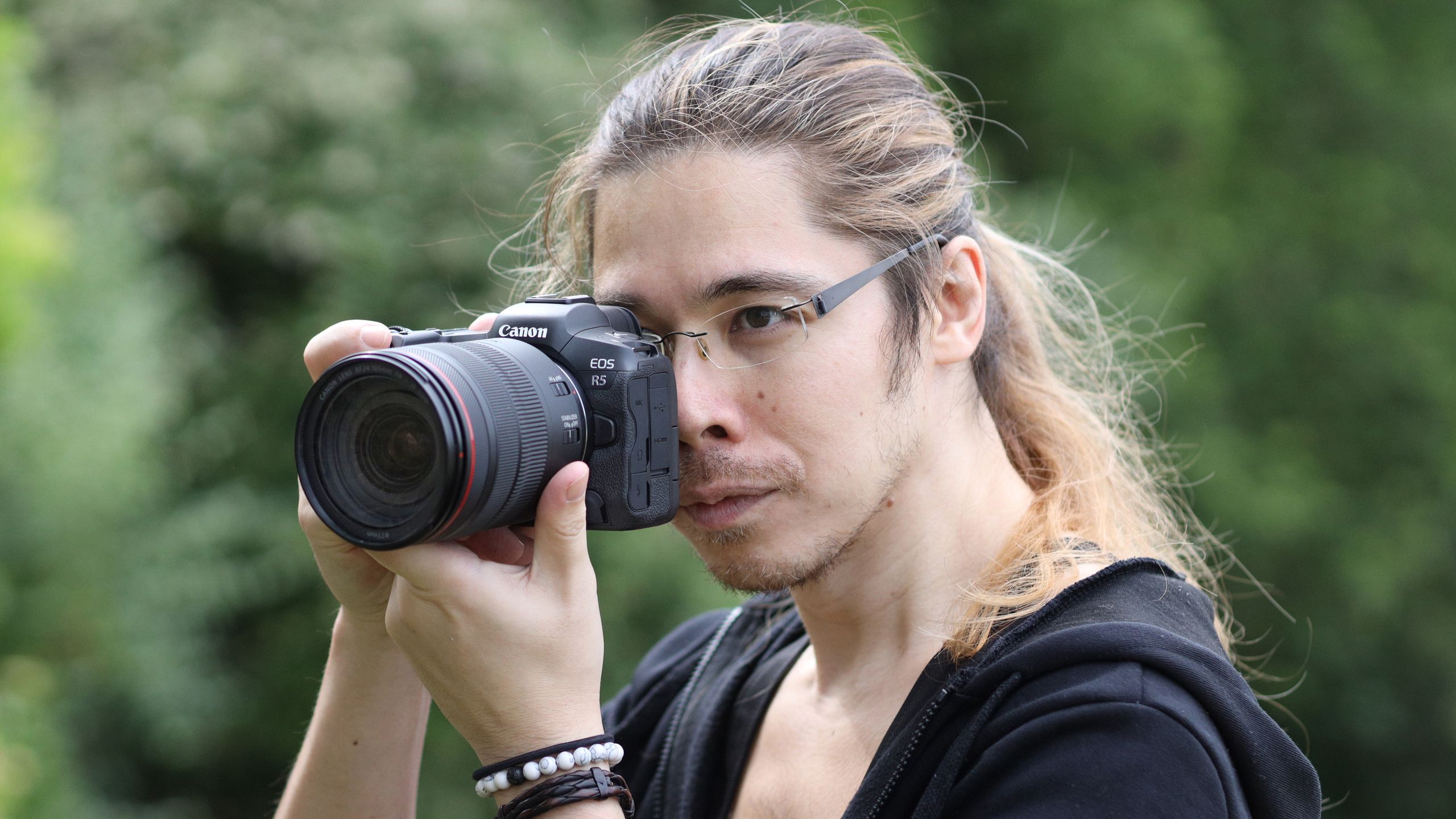 At US$700 off, this popular 45MP Canon pro favorite has never been cheaper