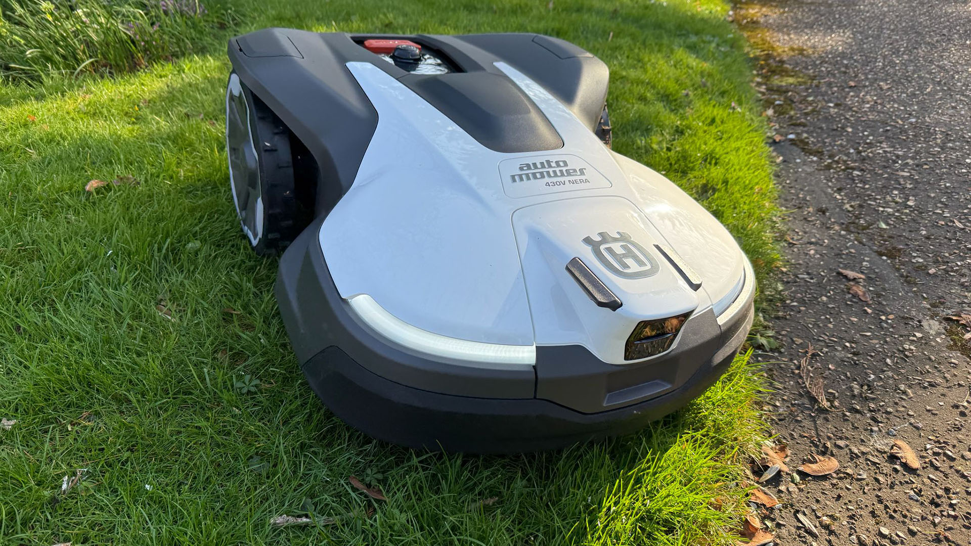 Husqvarna AutoMower 430V NERA Review