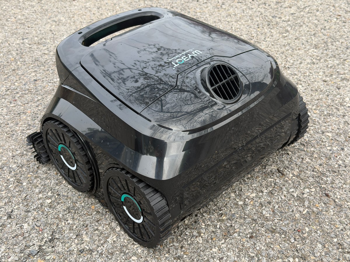 The Wybot B1 is a robotic cordless pool cleaner that ditches the cables without blowing out your budget