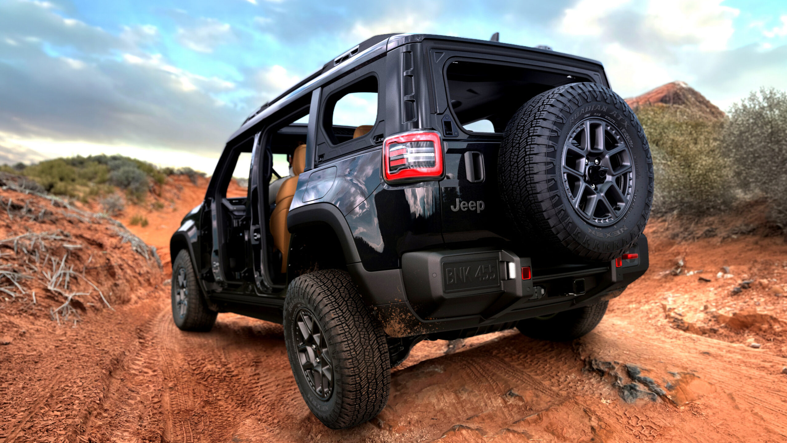 8 Out Of 10 Americans Would Rather Take A Gas SUV Off-Road Than An EV | Carscoops
