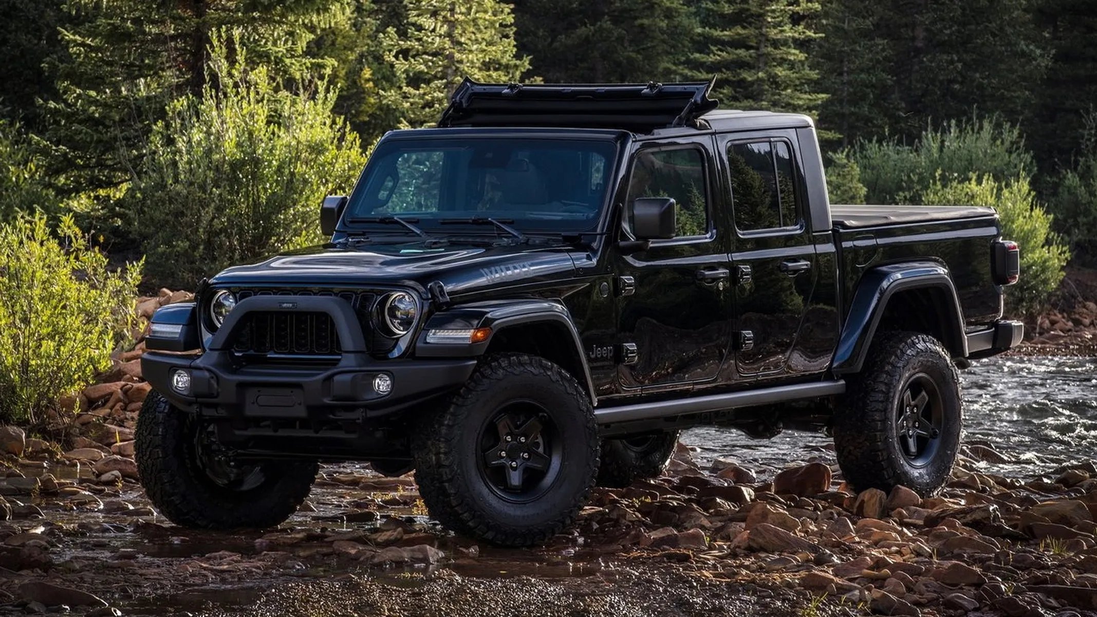 Jeep Says Stop Driving These Wranglers And Gladiators, Their Steel Wheels Might Be Too Thin | Carscoops