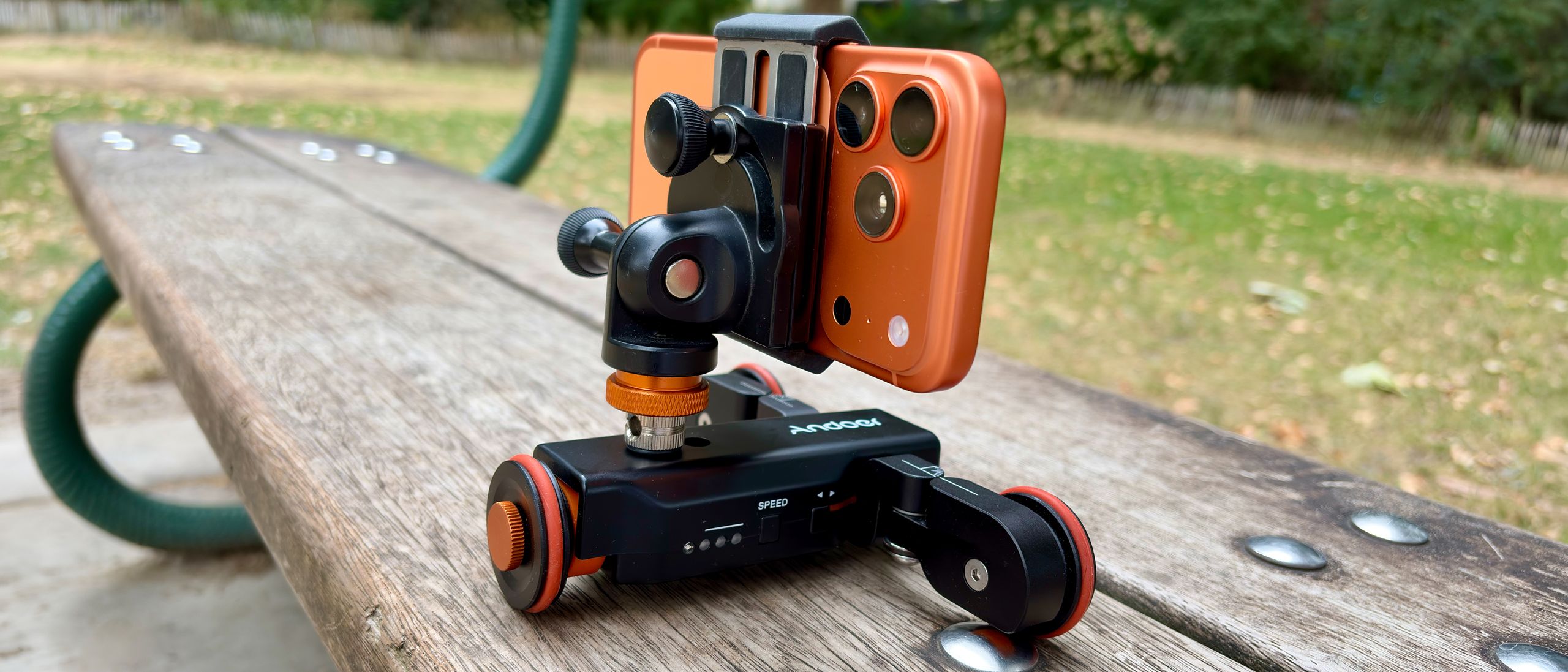 Andoer L4 Pro motorized dolly review: This mini three-wheeled wonder allows your smartphone or mirrorless camera to make some moves