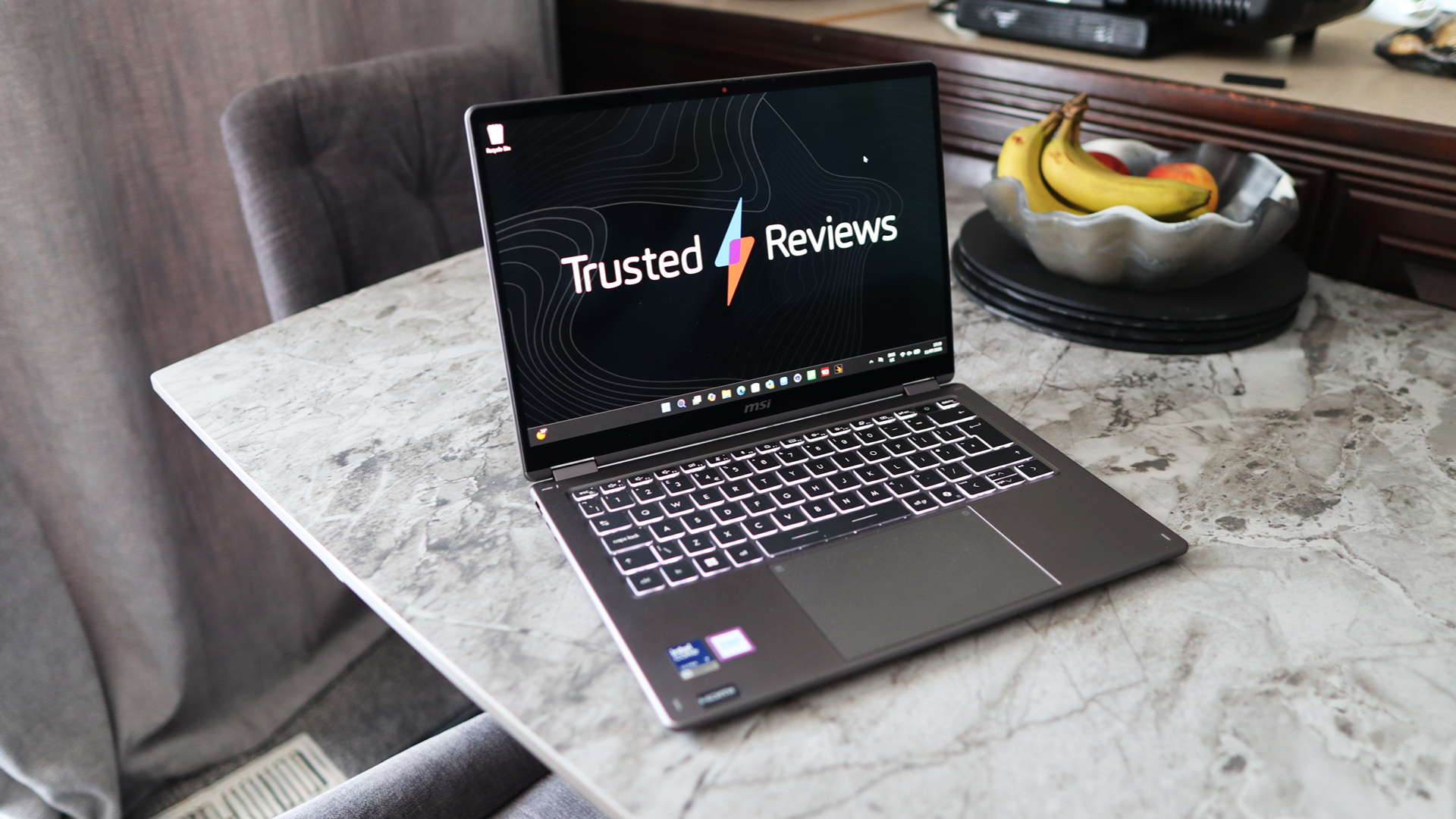 MSI Prestige 14 Flip AI+ (2026) Review