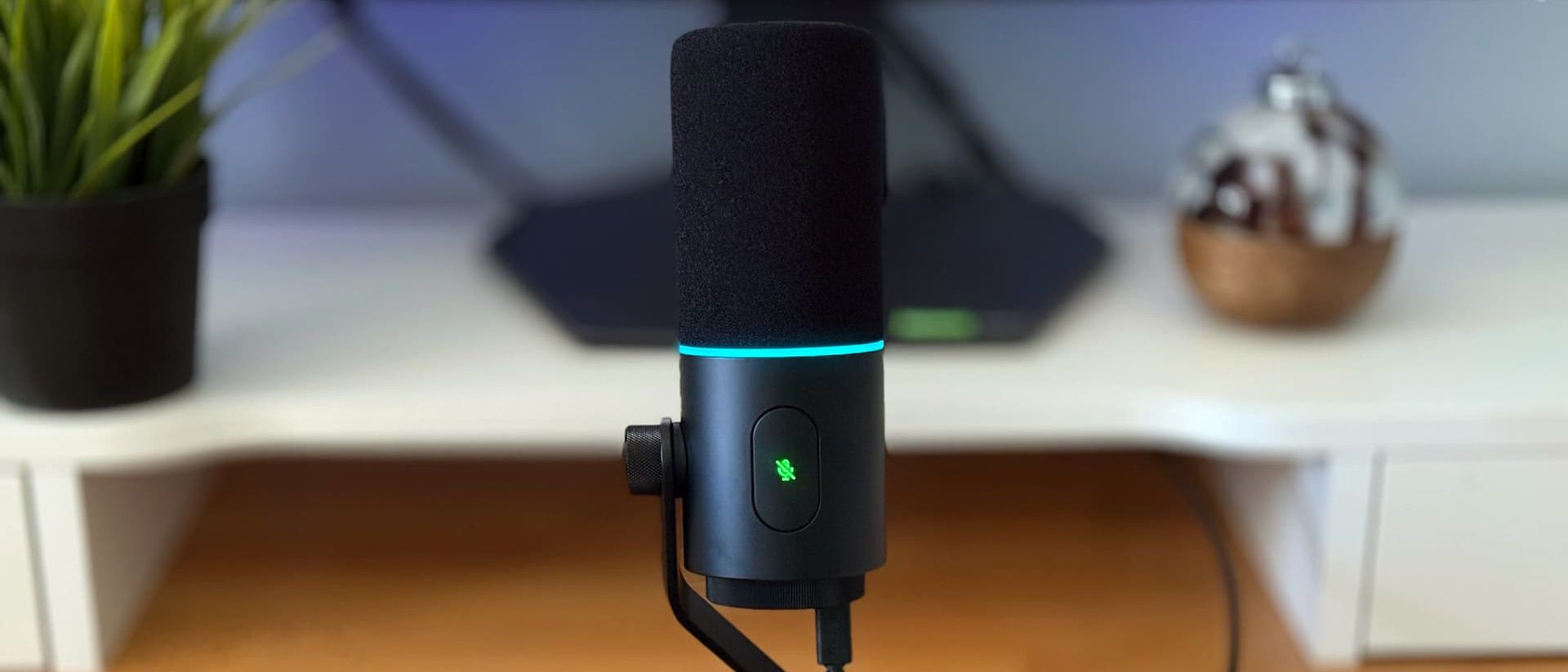 Razer wants the Seiren V3 Pro to be the ultimate gaming mic, but you probably don’t need it
