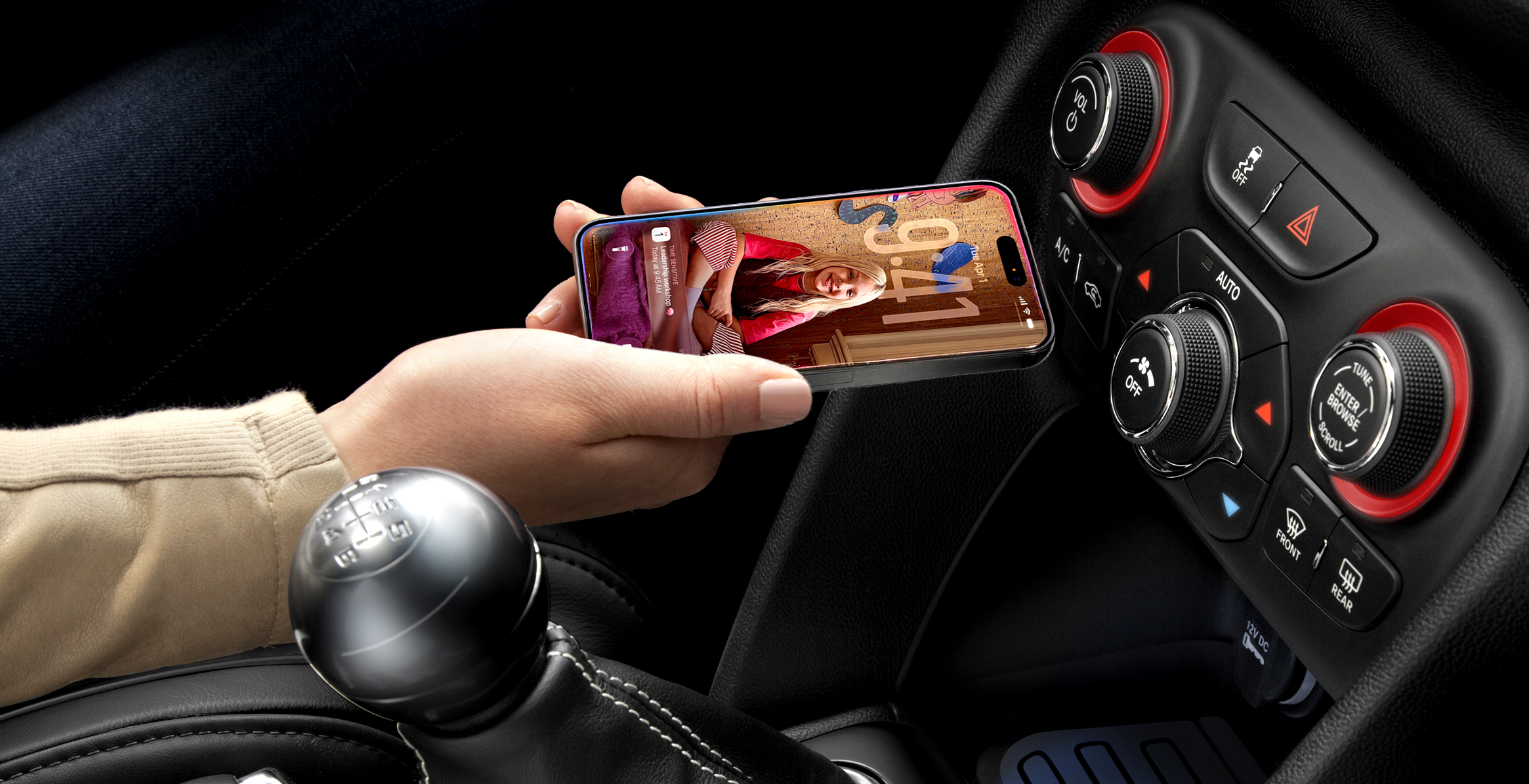 Insurers Say Iowa’s Phone Ban Prevented 470 Crashes, Give Or Take 20% | Carscoops