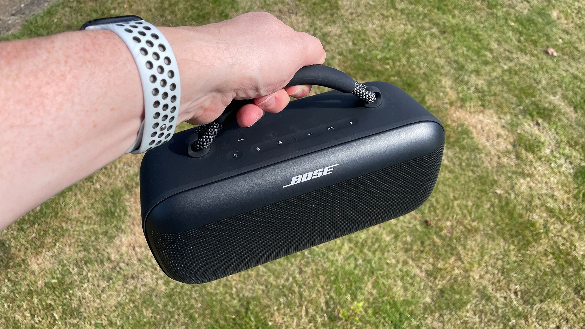 Make the heatwave more bearable with this premium, outdoor-friendly Bluetooth speaker