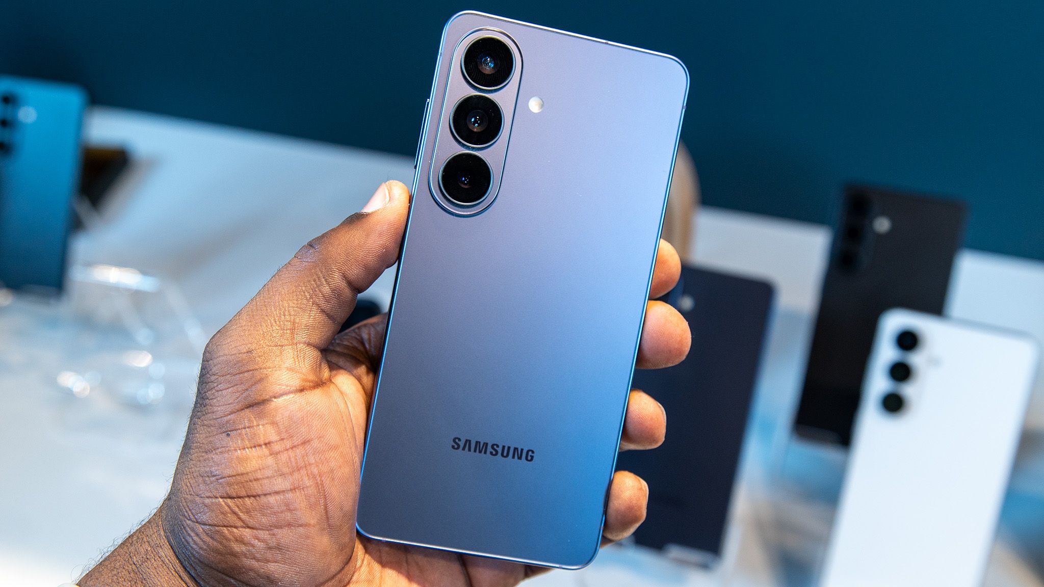 Big news! Mint Mobile just got the Samsung Galaxy S26 back in stock, and it’s still one of the best phone deals on the web