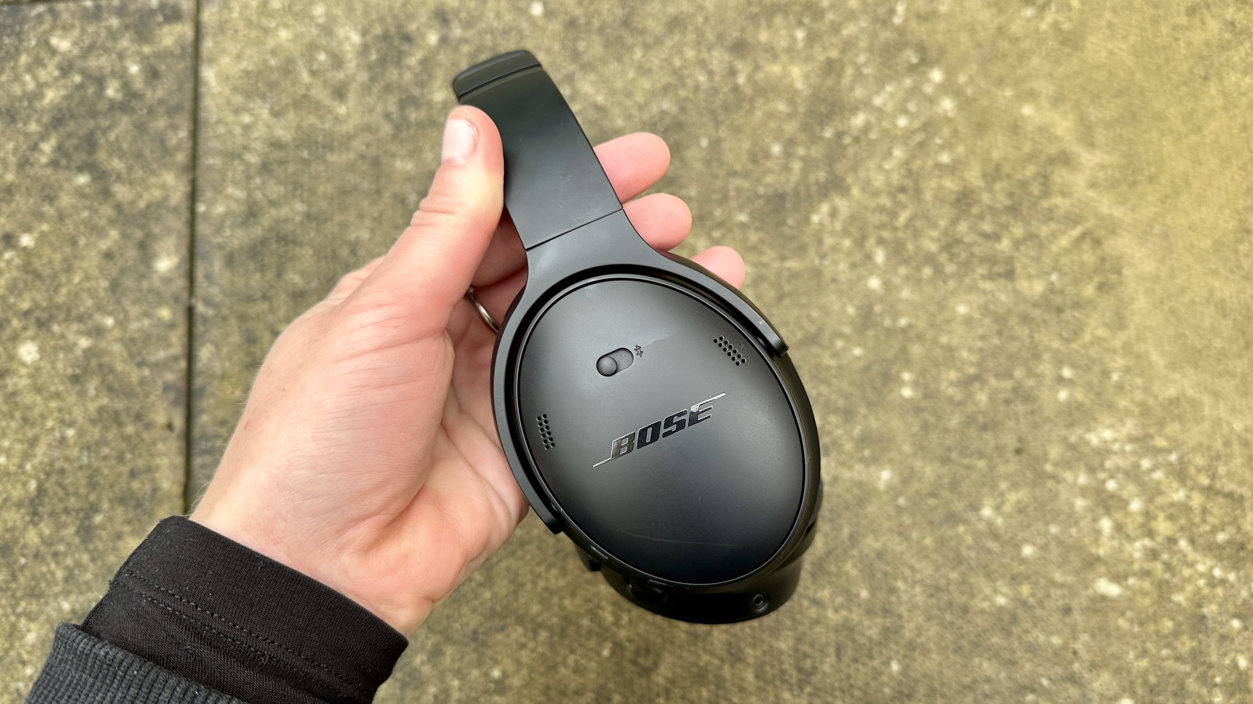 The Bose QuietComfort Headphones just dropped to their lowest price yet on Amazon