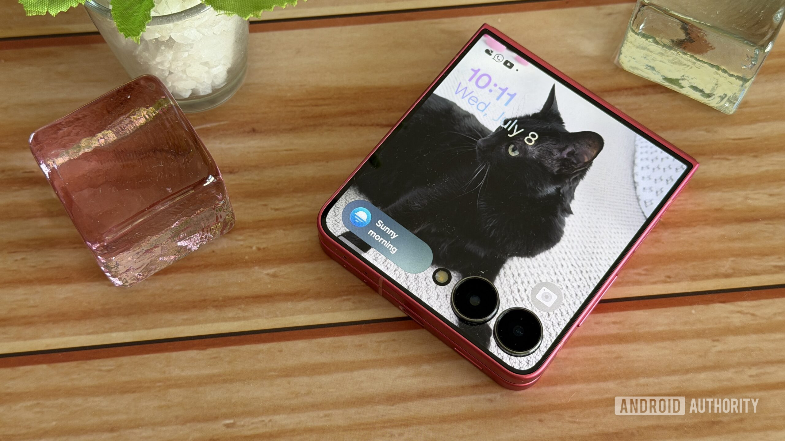 6 things Samsung needs to do with the Galaxy Z Flip 8 to finally beat Motorola