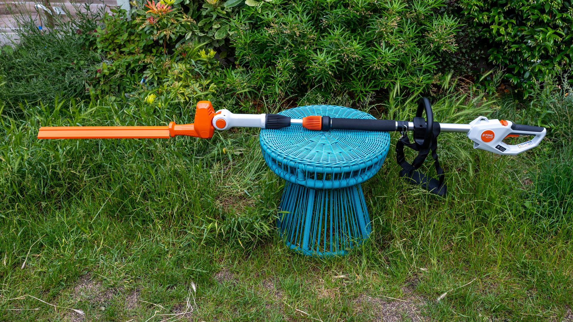 Stihl HLA 40 Cordless Long-reach Hedge Trimmer Review