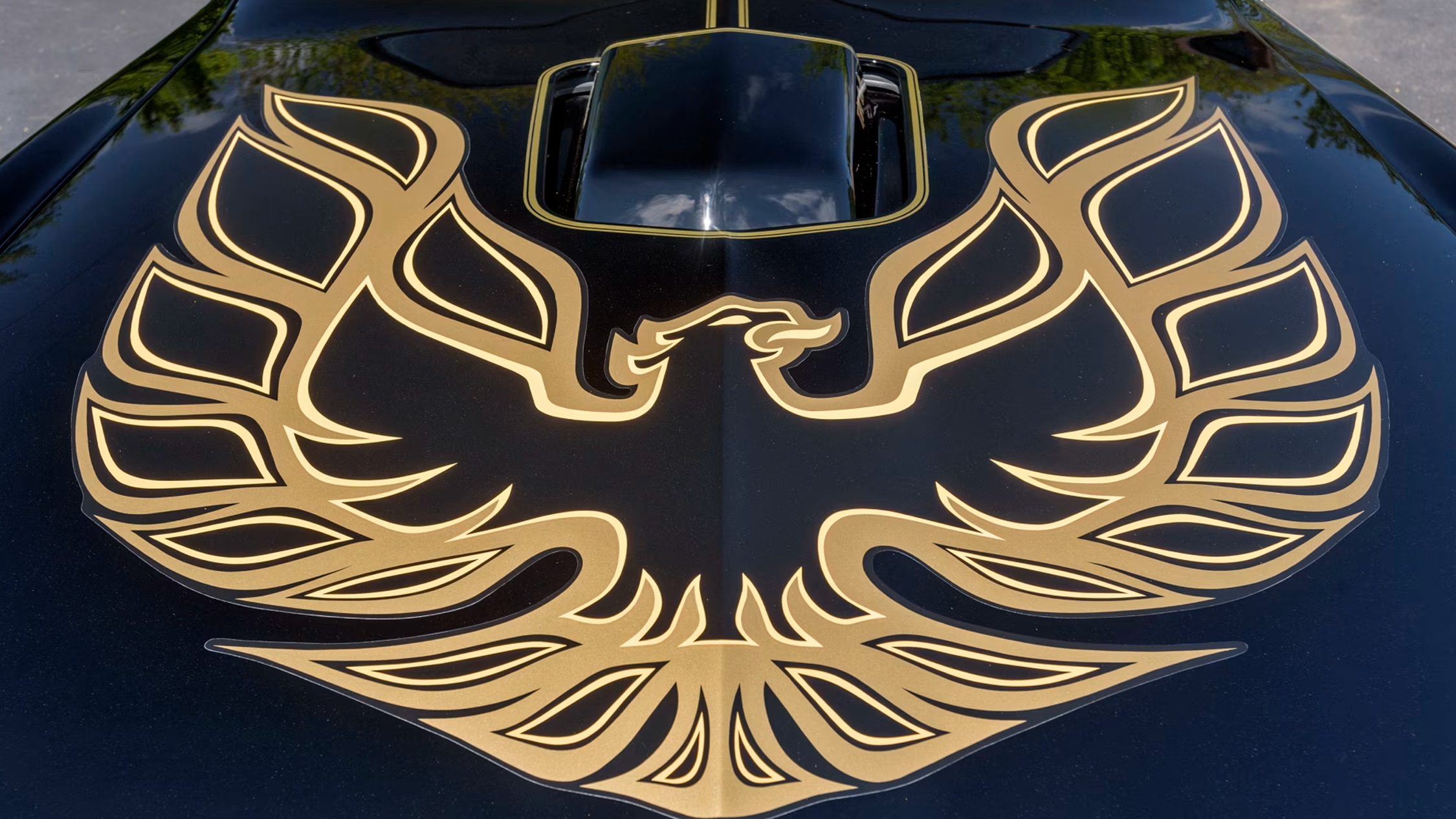 GM Is Tearing Down The Building Where Pontiac Built Its Legend | Carscoops